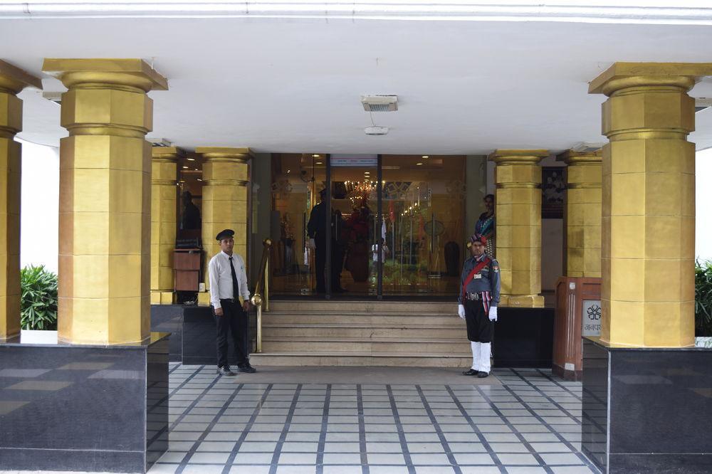 The Janpath Hotel Ню Делхи Екстериор снимка